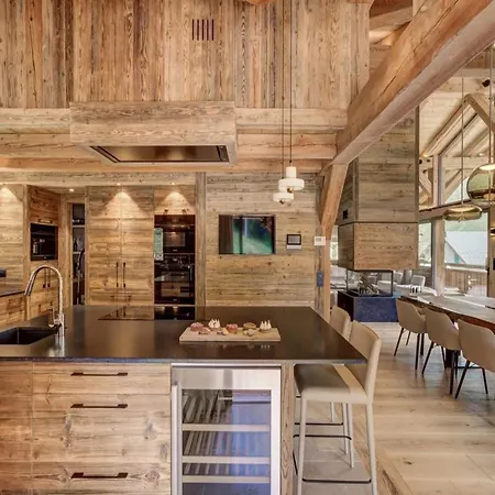 Escapes The Luxury Of A Chalet In شاليه زيرمات